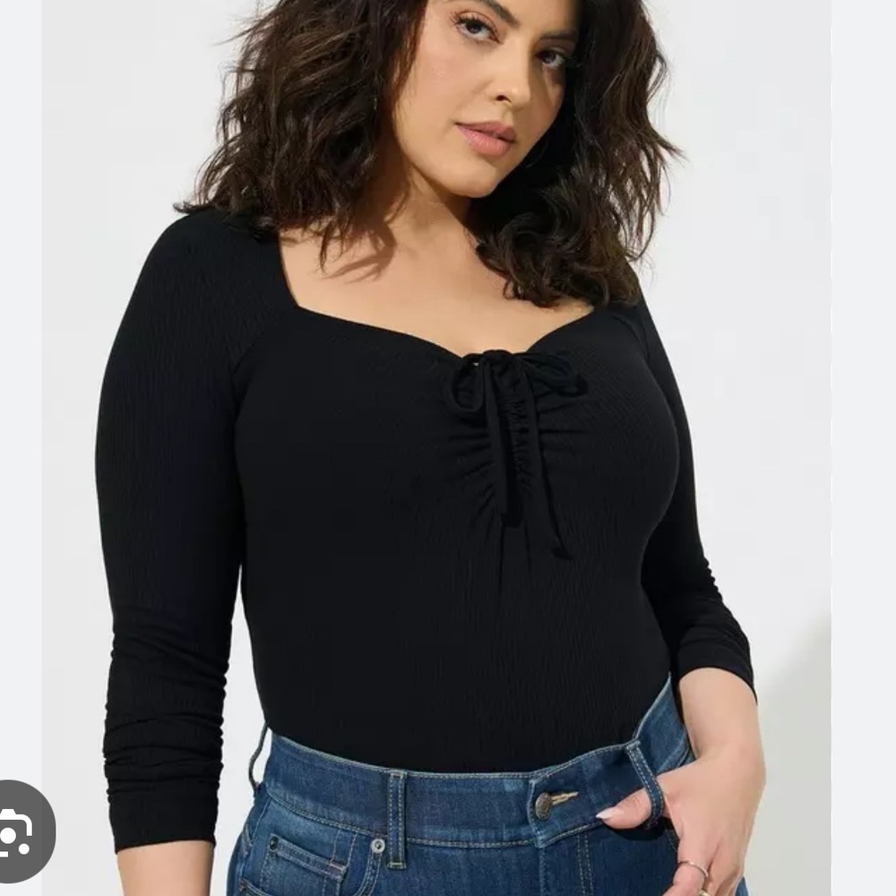 TORRID Everyday Rib Sweetheart Tie Front Keyhole Top Black 4X